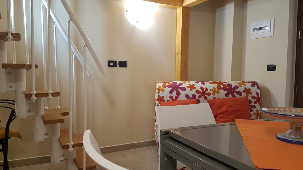 Loft Al Vicoletto Sul Mare Apartamento Letojanni Exterior foto